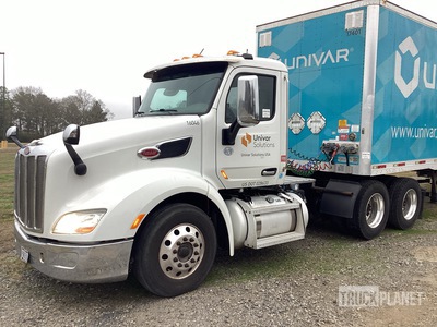 2016 Peterbilt 579 6x4 T/A Day Cab Truck Tractor