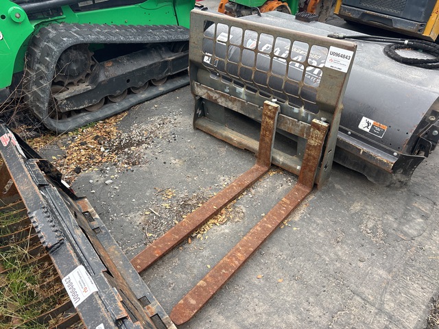 Bobcat 48 in Skid Steer Forks