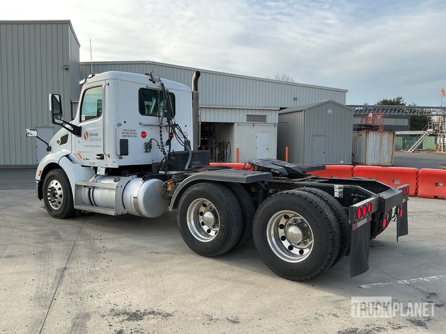 CAMIóN 2016 PETERBILT
