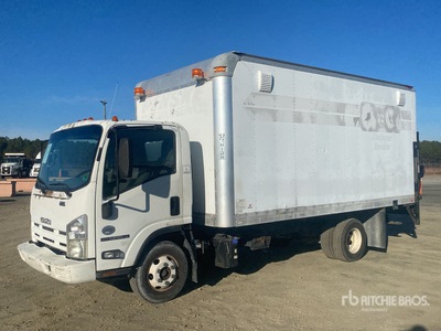 2013 Isuzu NPR 4x2 Autocarro furgonato