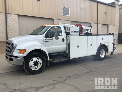2004 Ford F-750 XLT 4x2 Camion de servicios