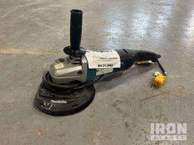 2018 Makita GA7011C Electric Angle Grinder