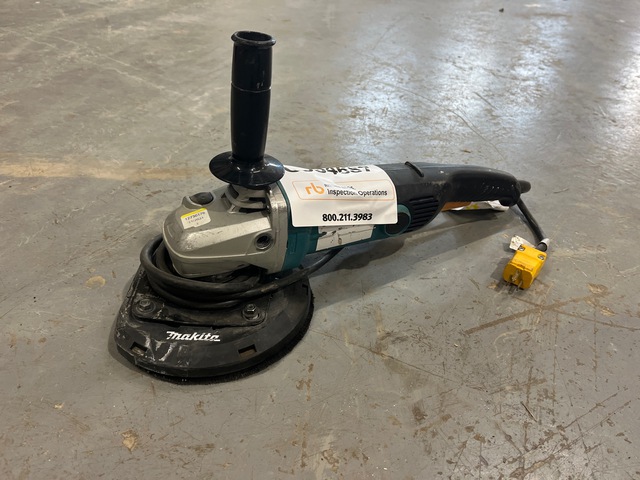 2018 Makita GA7011C Electric Angle Grinder