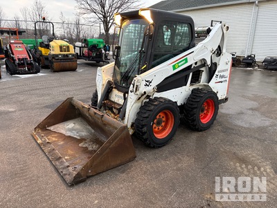 2014 Bobcat S570 Minicargadora