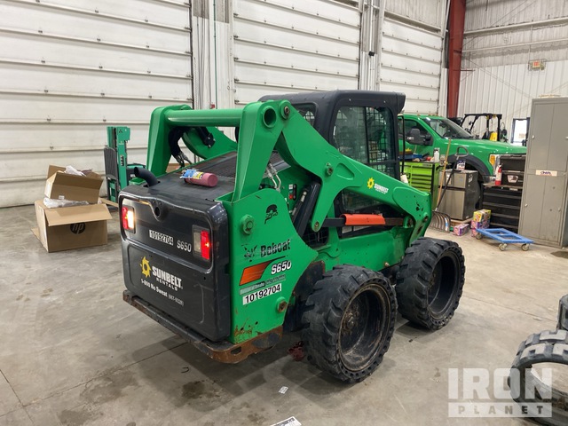 MINI CARGADOR SOBRE RUEDAS 2019 BOBCAT LOADER