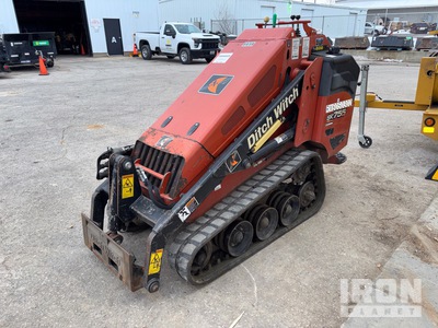 2014 Ditch Witch SK755 Mini を見 Compact Track Loader
