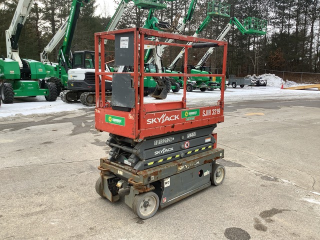 2016 Skyjack SJIII 3219 Electric Scissor Lift