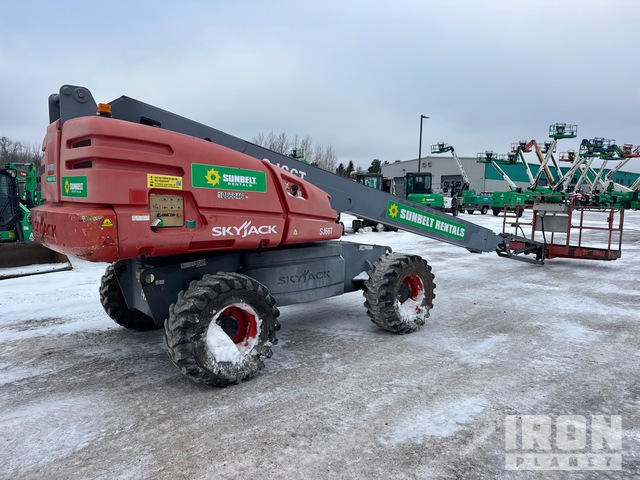 ELEVADOR TELESCóPICO 2015 SKYJACK 4WD SJ66T
