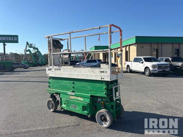 ELEVADOR TIJERA 2015 JLG 2632ES