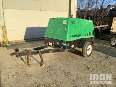 2012 Doosan C185WKU 185 cfm Mobile Compresor de aire