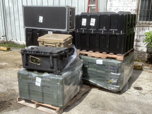 (5) FN America 12556988 Rear Sight Assemblies & (10) Assorted Storage Cases