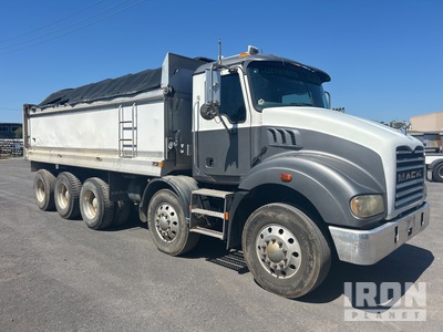 2010 Mack CSMR Metro-Liner 10x4 Twin-Steer T/A Dump Truck