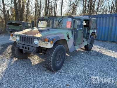 1988 AM General M1097R1 HMMWV 4 Door Soft Top w/Truck Body