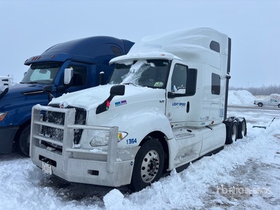 2022 International LT625 6x4 3- Achs Sattelzugmaschine mit Schlafkabine