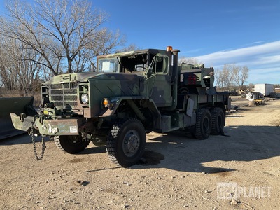 1984 AM General M936 6x6 Wrecker