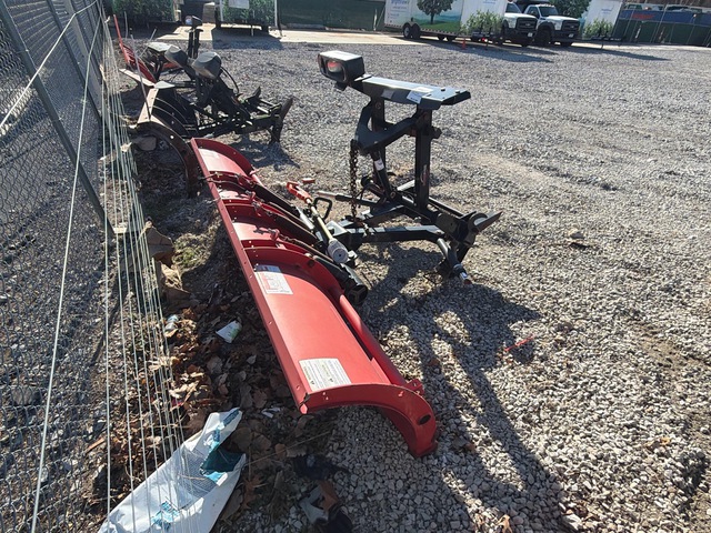 9 ft Snow Plow - Fits Truck