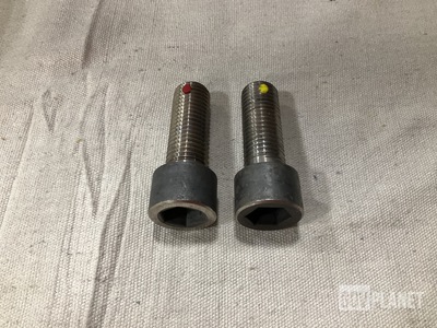 (14) M1222SN14C240NCLN Socket Head Cap Screws