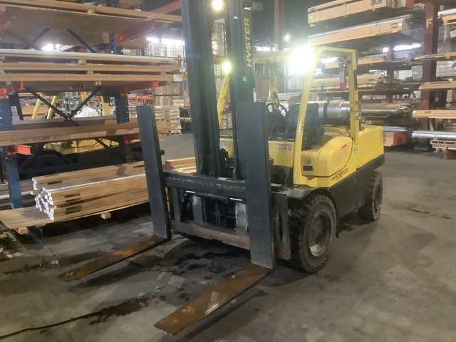 2014 Hyster H120FT 11950 lb Pneumatic Tire Forklift