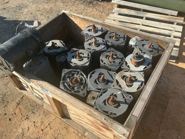 (15) C.E. Niehoff N1609 Alternators