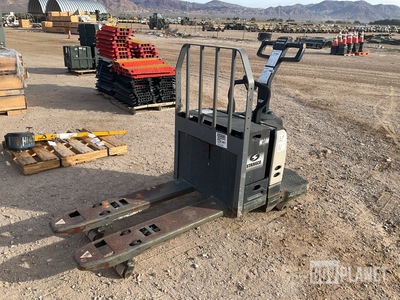 Crown PE4000-60 Electric Pallet Jack