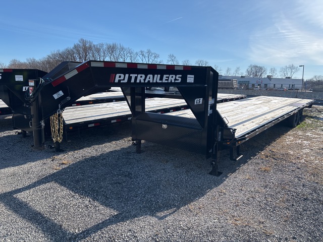 2023 PJ 3F432 43 ft T/A Gooseneck Flatbed Trailer 2023 PJ 3F432 43 ft T/A Gooseneck Flatbed Trailer