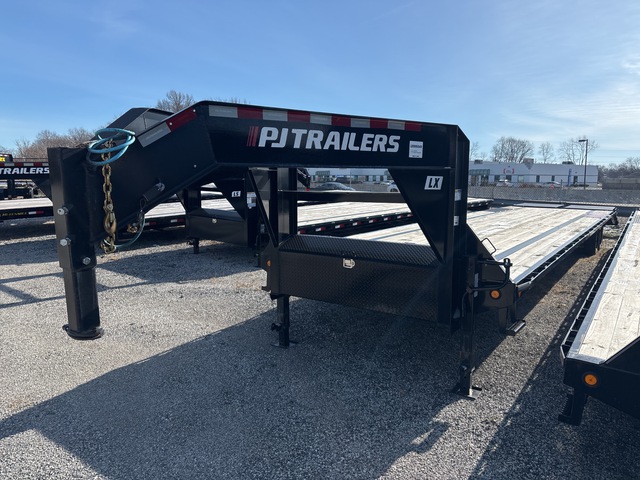 2023 PJ LX402 45 ft T/A Gooseneck Equipment Trailer 2023 PJ LX402 45 ft T/A Gooseneck Equipment Trailer