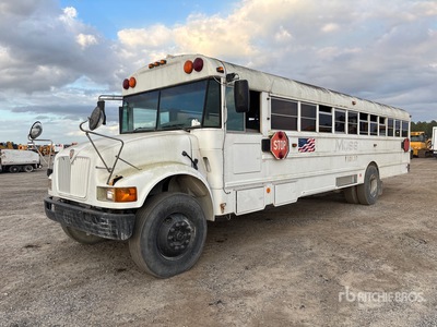 2004 International 3000IC 4x2 34-Seat Bus