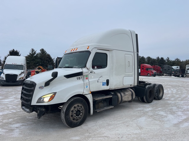 2023 Freightliner PT126064ST 6x4 T/A Sleeper Truck Tractor