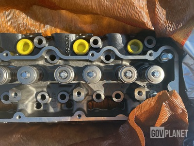 (4) GM 12556822 Diesel Engine Cylinder Heads