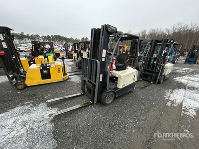 Crown 5200 Series 3000 lb Electric Forklift