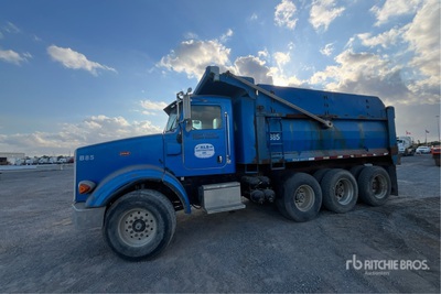 2007 Peterbilt 357 8x4 Tri/A Dump Truck