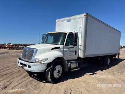 2006 International 4300 4x2 Remanufactured engine Van Truck
