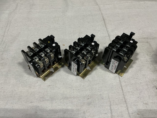 (26) GE CR324D310A Overload Relays