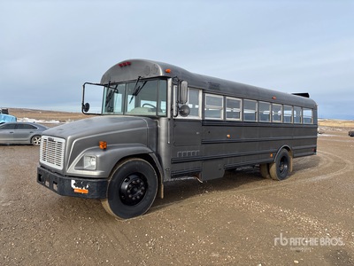 2007 Freightliner FS65 4x2 47-Seat Crew Carrier Bus