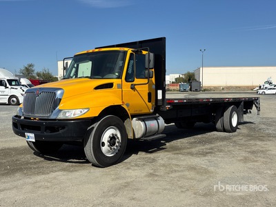 2019 International 4300 4x2 Flatbed Truck