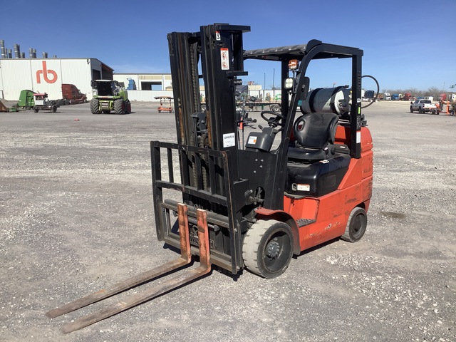 2022 Viper FY25 3900 lb Pneumatic Tire Forklift