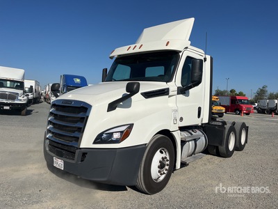 2018 Freightliner Cascadia 126 6x4 T/A Day Cab Truck Tractor