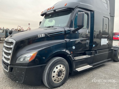 2018 Freightliner Cascadia 126 6x4 Sleeper Truck Tractor