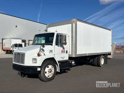 2004 Freightliner FL70 4x2 Van Truck