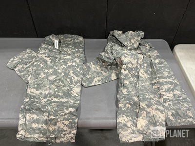 (100) Wet Weather Parkas