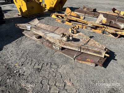 Cat 735 Tail Gate Varios