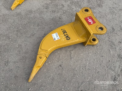 2025 HW RIPPER307 11 in Excavator Ripper - Fits Cat 307 (Unused)