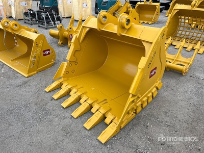2025 HW BKT32054HD 54 in Digging Excavator Bucket - Fits CAT 320 (Unused)