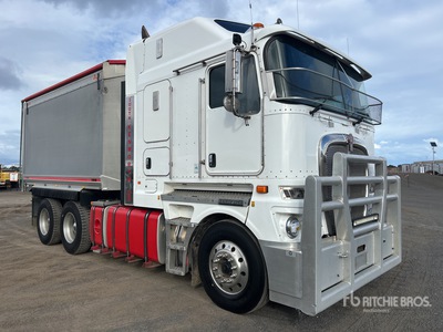 2017 Kenworth K200 Big Cab Aerodyne 6x4 Sleeper T/A Dump Truck