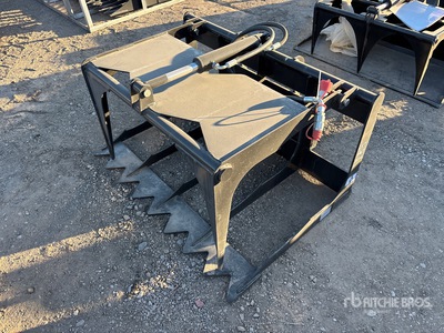 2026 GIYI GY-HWG44 44 in Skeleton Mini Grappin pour chariot élévateur (Unused)