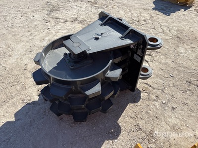 2026 GIYI GY-W320 18 in Excavator Compaction Wheel (Unused)