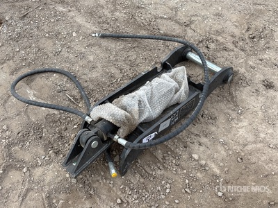 2026 GIYI GY-XJ3T 12 in Hydraulic Excavator Thumb - Fits Cat (Unused)