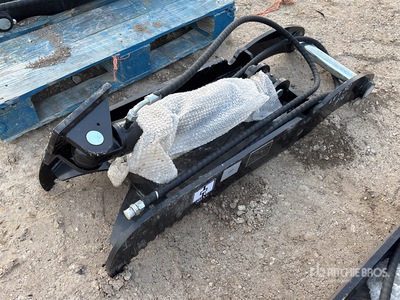 2026 GIYI GY-XJ7T 15 in Hydraulic Excavator Thumb - Fits Cat (Unused)