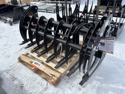 2026 GIYI GY-CLG72 72 in Log ملقط للسكيد ستير - Fits Skid Steer Loader (Unused)