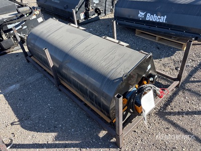 2026 GIYI GY-BS72 72 in Closed Skid Steer Sweeper (Unused)